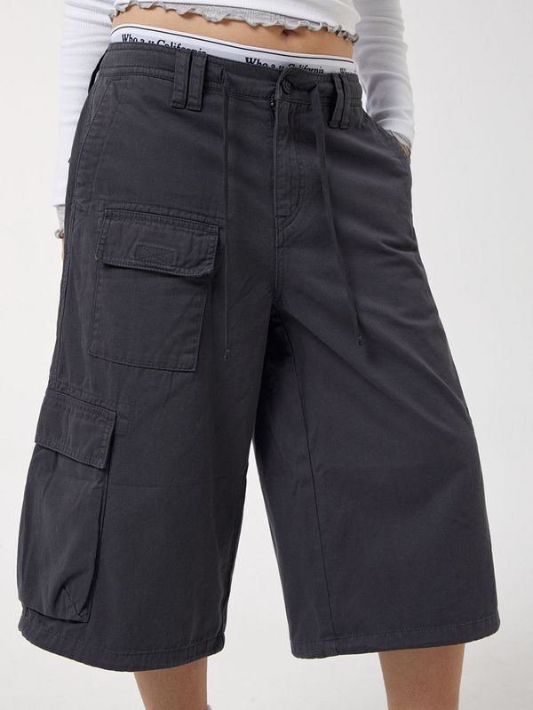 Bermuda Cargo Pants (F)_WHTAF3881F