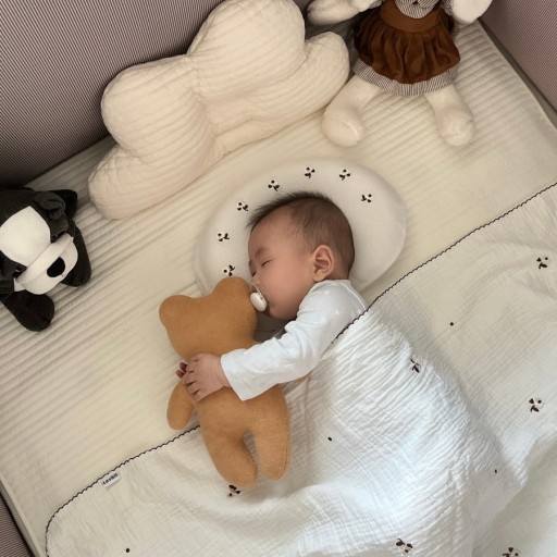 Bộ Gối & Chăn sơ sinh Tặng vỏ gối thêu hoa cho bé từ 0-18 tháng