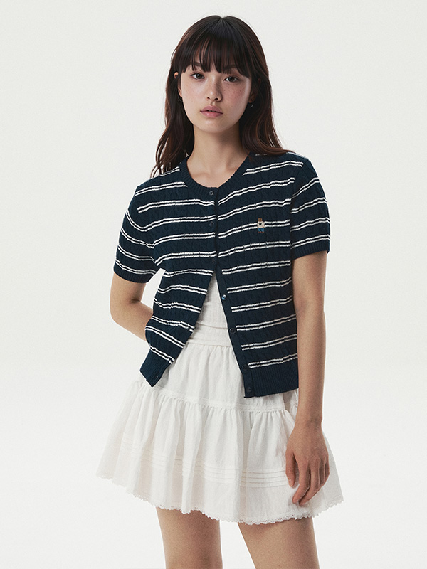 WHOU Áo len Steve R-neck Cable Short Sleeve Cardigan_WHCKG2412F