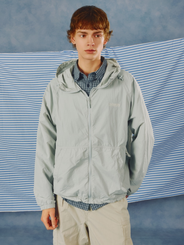 Steve Packable Windbreaker
