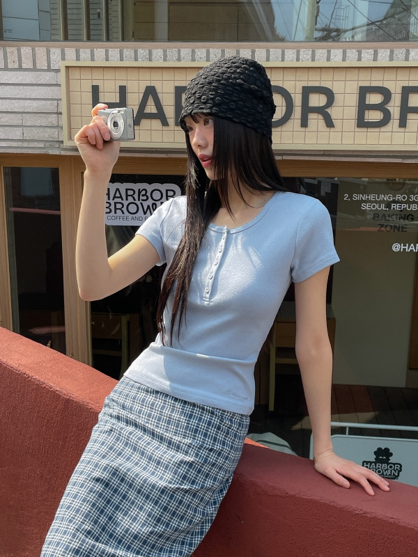Eyelet Henry Neck T-shirt