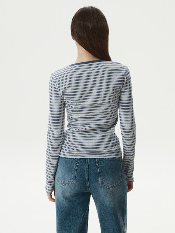 WHOAU Áo thun gân tay dài nữ Ribbed Henry Neck Long Sleeve T-shirt_WHLAG2322F