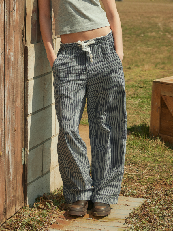 WHOAU Quần dài Seersucker Stripe Pants_WHTAG2431F