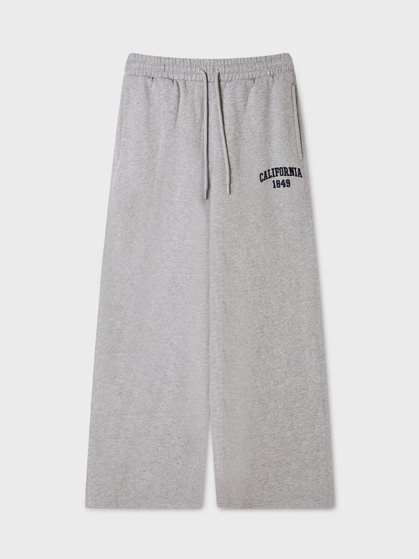 WHOAU Quần dài nữ Signature Patch Wide Pants(Brushed)_WHTMGBT21U