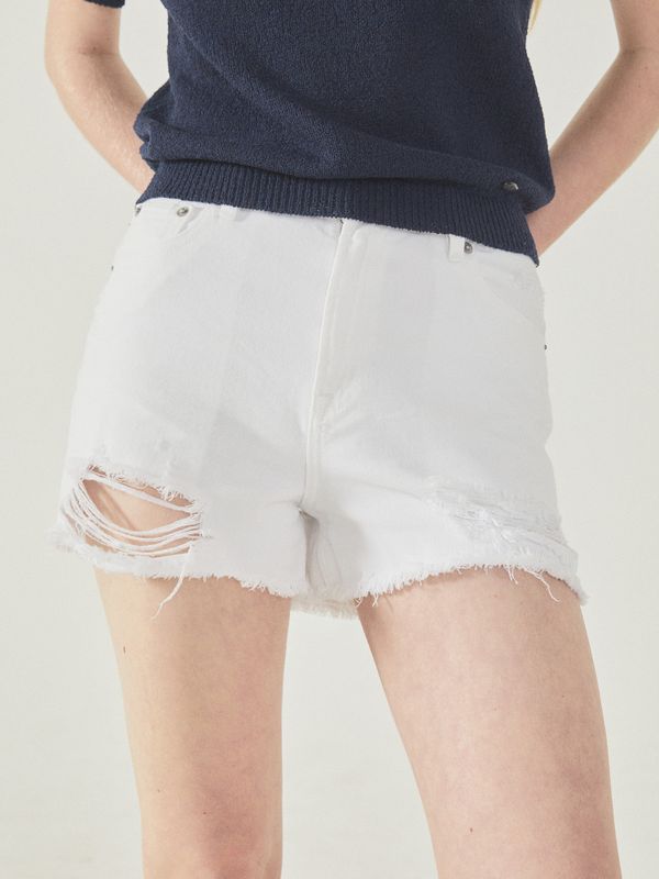 Destroyed Short Denim Shorts_WHTJF2637F