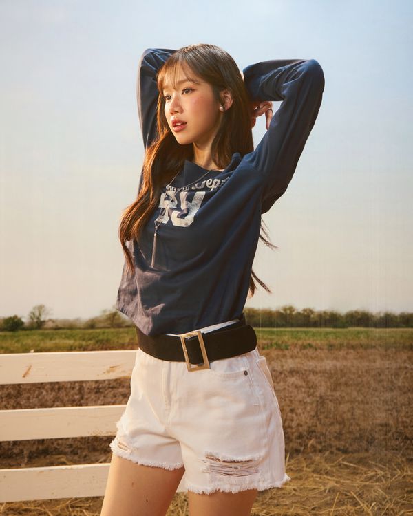 WHOAU Áo thun Meichan OFFSHOULDER Long Sleeve Tee_WHLAG2582B