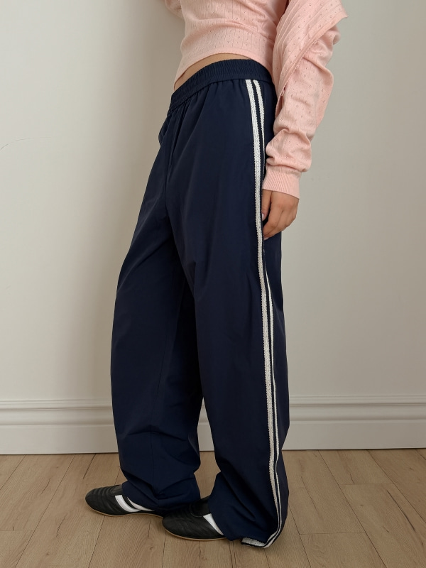 WHOAU Quần nữ Eyelet Pants(Set-up)_WHTAG2364F