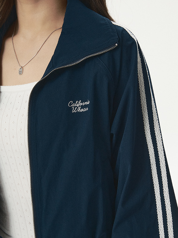 WHOAU Áo khoác nữ Eyelet Zip-up Jacket_WHJJG2364F