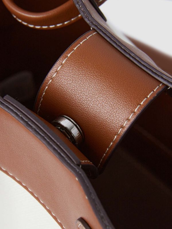 Steve Canvas Bucketbag_WHBGE3814A