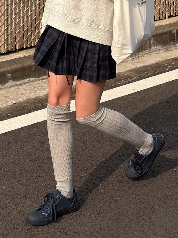 WHOAU Chân váy Spring Pleats Skirt