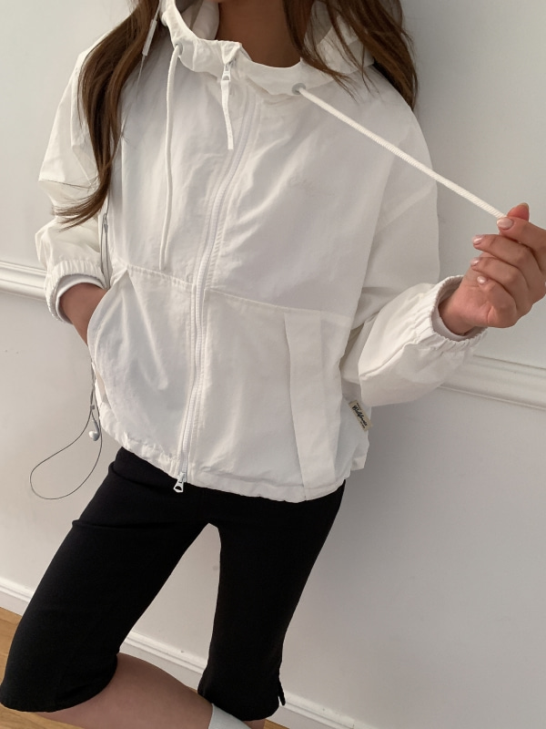 WHOAU Áo khoác nữ Hood Windbreaker_WHJJG2312F