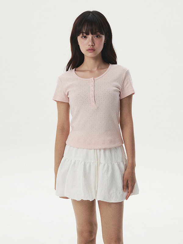 WHOAU Áo thun nữ Eyelet Henley Neck T-Shirt_WHRAG2532F