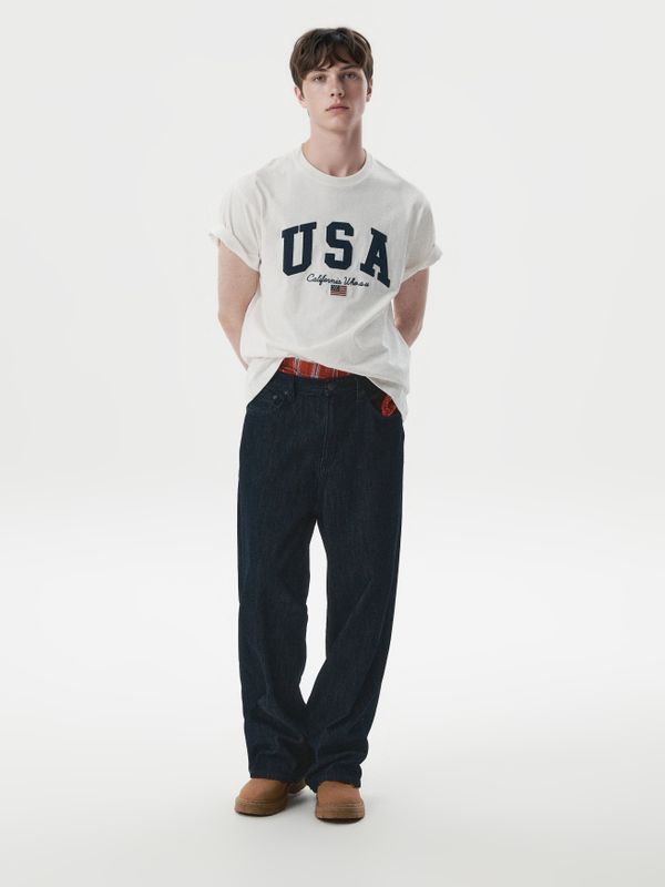 WHOAU Áo thun UNISEX USA Patch T-shirt_WHRAG2431U
