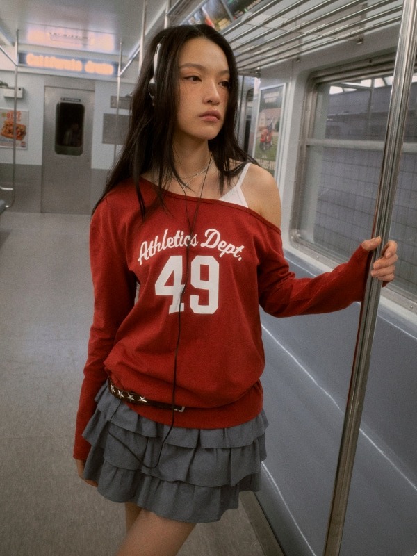 One-Shoulder Long Sleeve T-Shirt