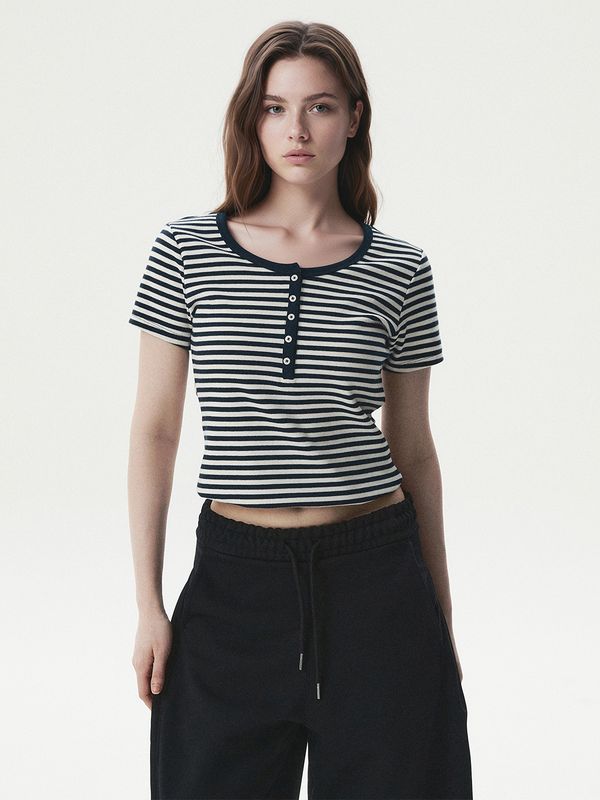 Ribbed Henry Neck T-shirt