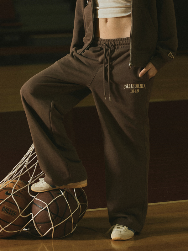 WHOAU Quần nữ Signature Patch Wide Pants_WHTMGB921U