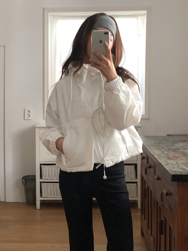 WHOAU Áo khoác nữ Hood Windbreaker_WHJJG2312F