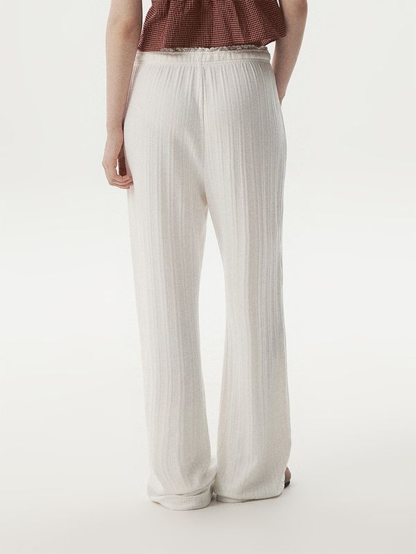 WHOAU Quần nữ Eyelet Jacquard Pants_WHTMG2551F