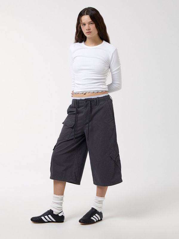 Bermuda Cargo Pants (F)_WHTAF3881F