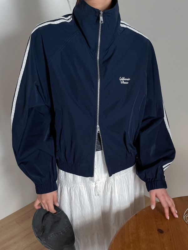 WHOAU Áo khoác nữ Eyelet Zip-up Jacket_WHJJG2364F
